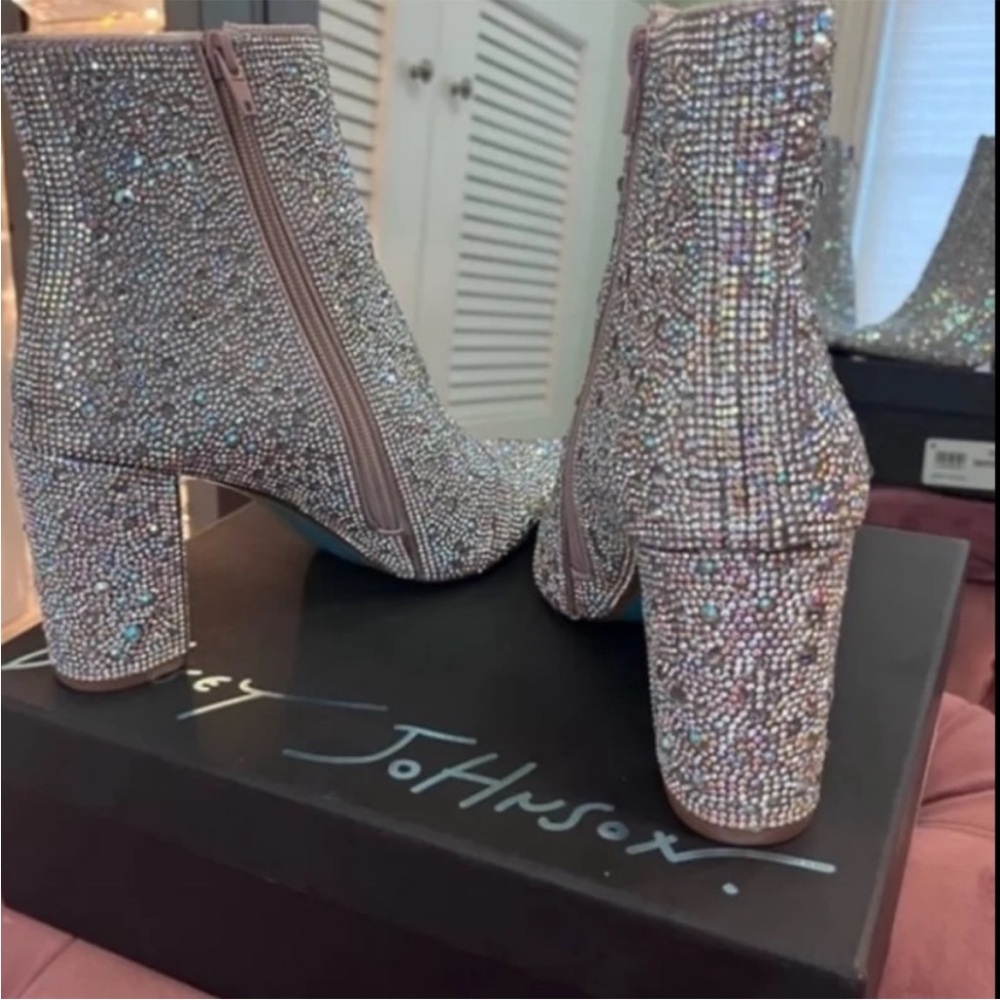 Rhinestone boots - Picture 7 of 10